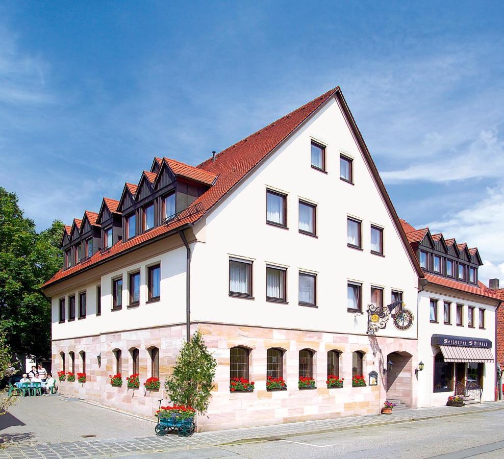 Bloedel Gasthof Gruener Baum Nuremberg Exterior photo