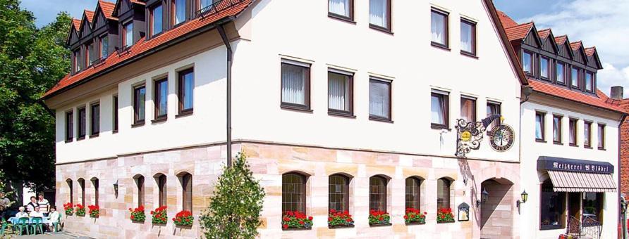 Bloedel Gasthof Gruener Baum Nuremberg Exterior photo